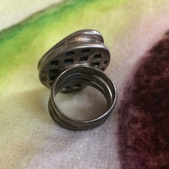 Stone ring - Picture 3 of 4